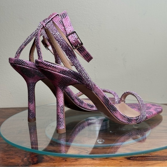 Jessica Simpson Baharia Sandal - Picture 10 of 17